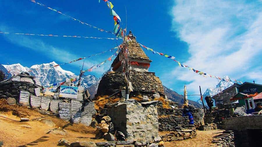 Mountains to Climb - The Biggest Mountains to Climb Around the World Everest Base Camp Trek, Nepal